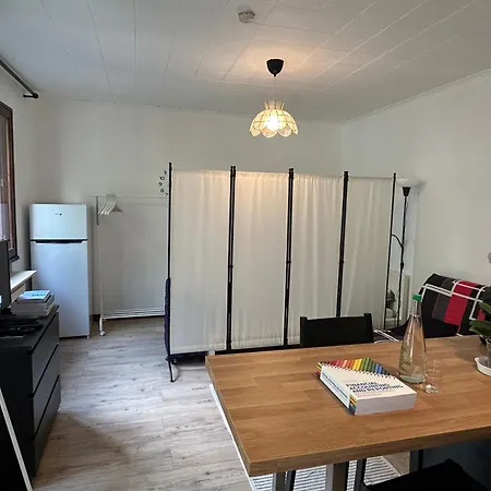 22m2 Renove Sur Cour Privee Issy-les-Moulineaux